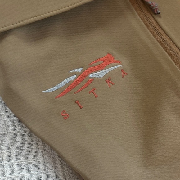 Sitka Mountain Pant in Color Dirt - Picture 5 of 9